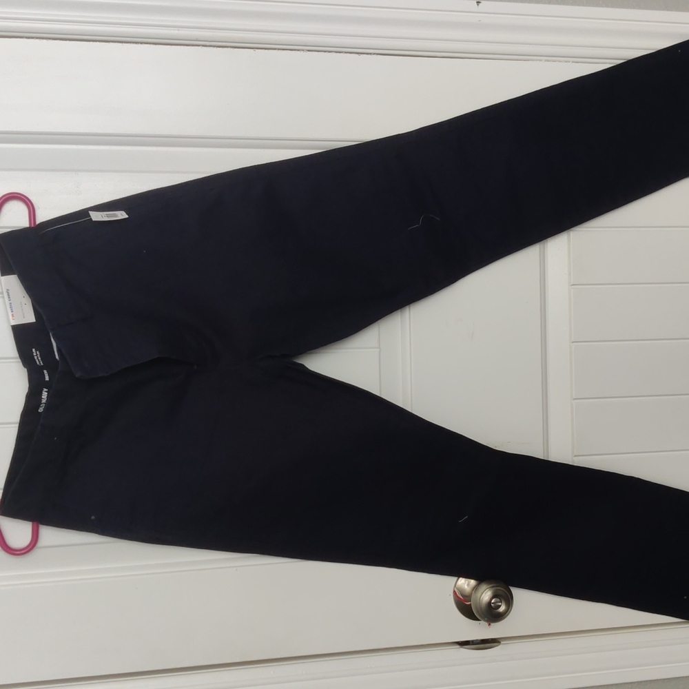 Old Navy Ultimate Slim pants 28x30. Navy color